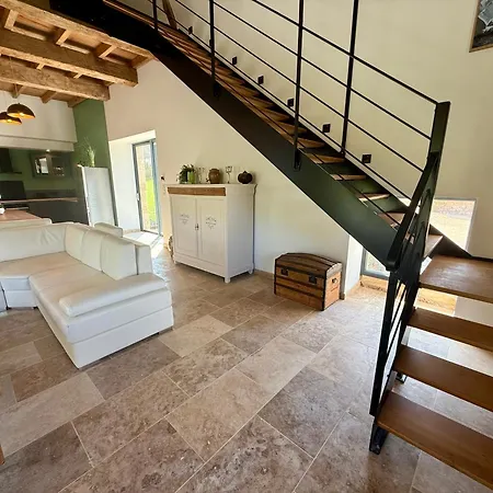 Jolie De Charme Pour 8 Personnes Avec Piscine *